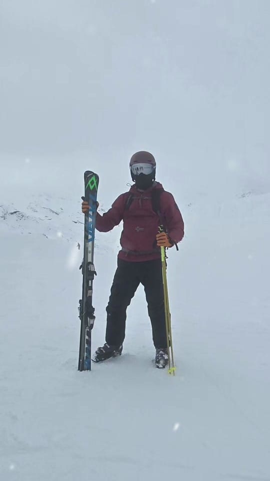 Post 1 by Glen Rooke on TikTok (video)