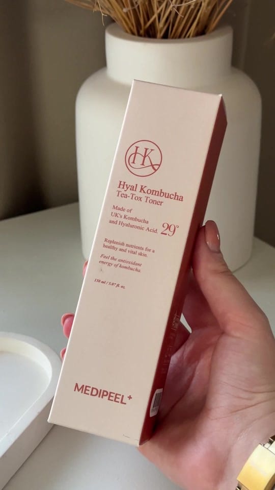 Post 6 by JULIA | content creator 🎀 on TikTok (video)