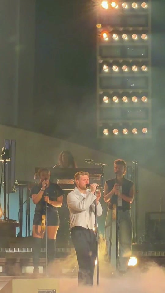 Post 1 by ✈︎𝑻𝒓𝒂𝒗𝒆𝒍𝒔 & 𝑻𝒖𝒏𝒆𝒔♪ on TikTok (video)
