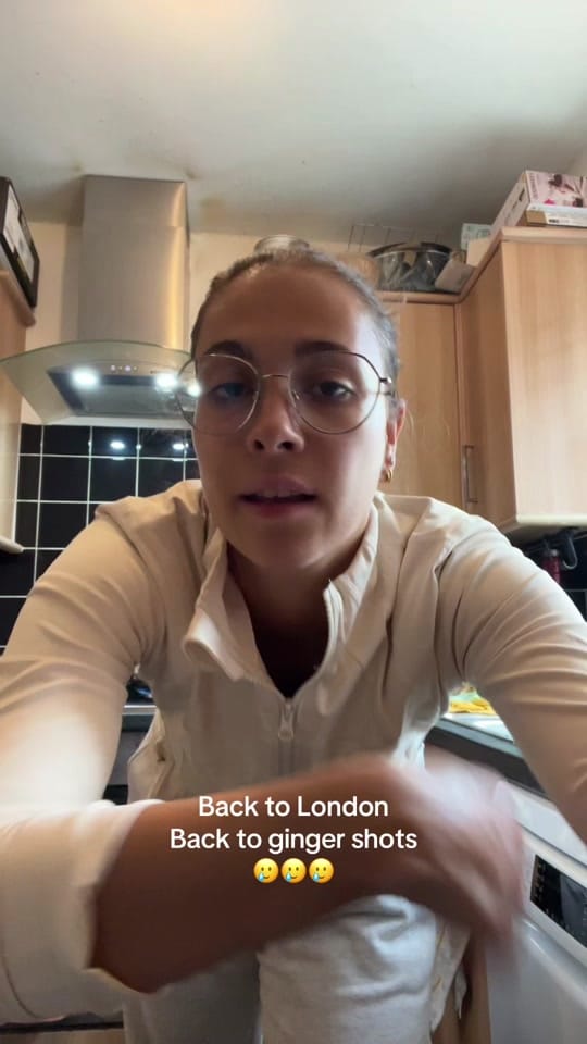 Post 4 by Maria Inês on TikTok (video)
