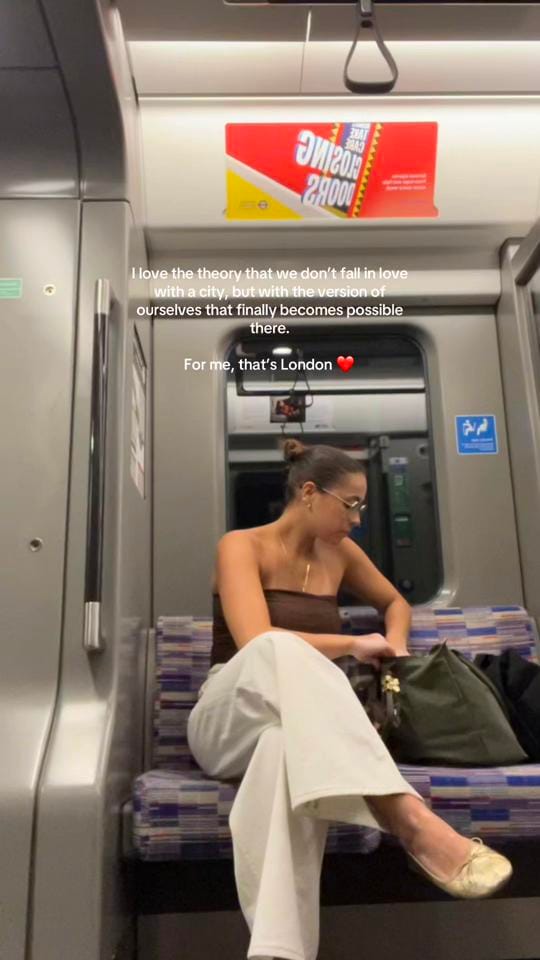 Post 8 by Maria Inês on TikTok (video)