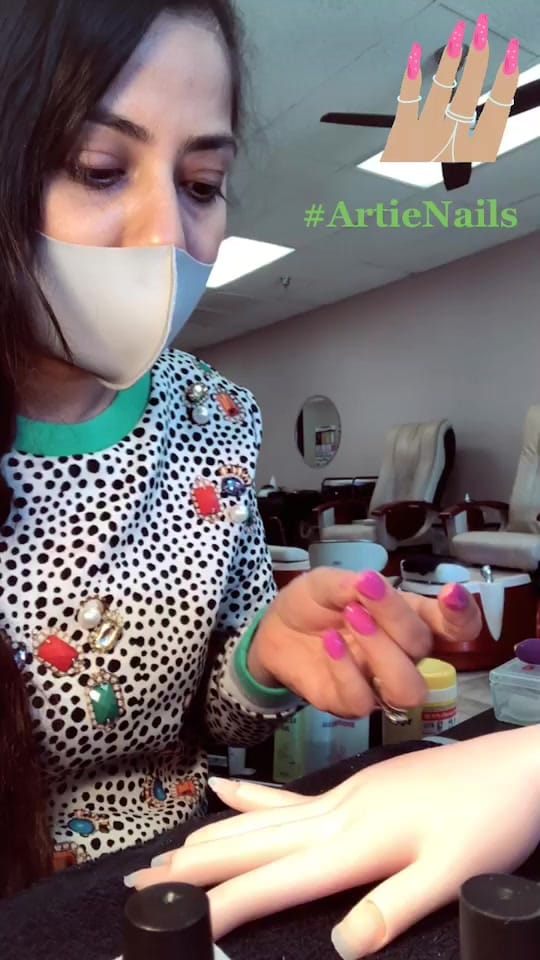 Post 2 by Aarti Peshwani on TikTok (video)