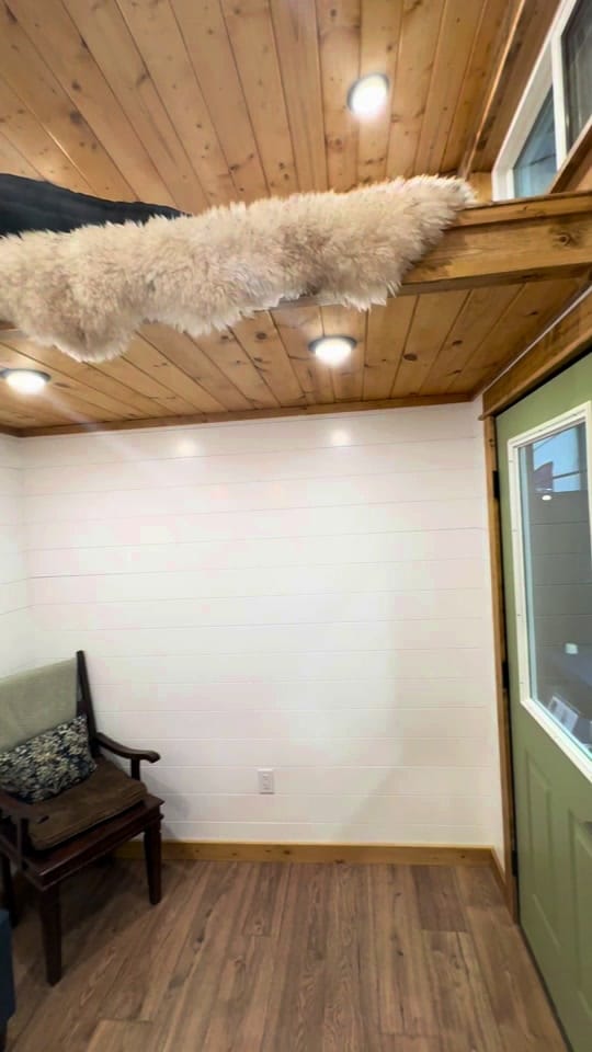 Post 8 by WoodlandRidgeTinyHomeCrafters on TikTok (video)