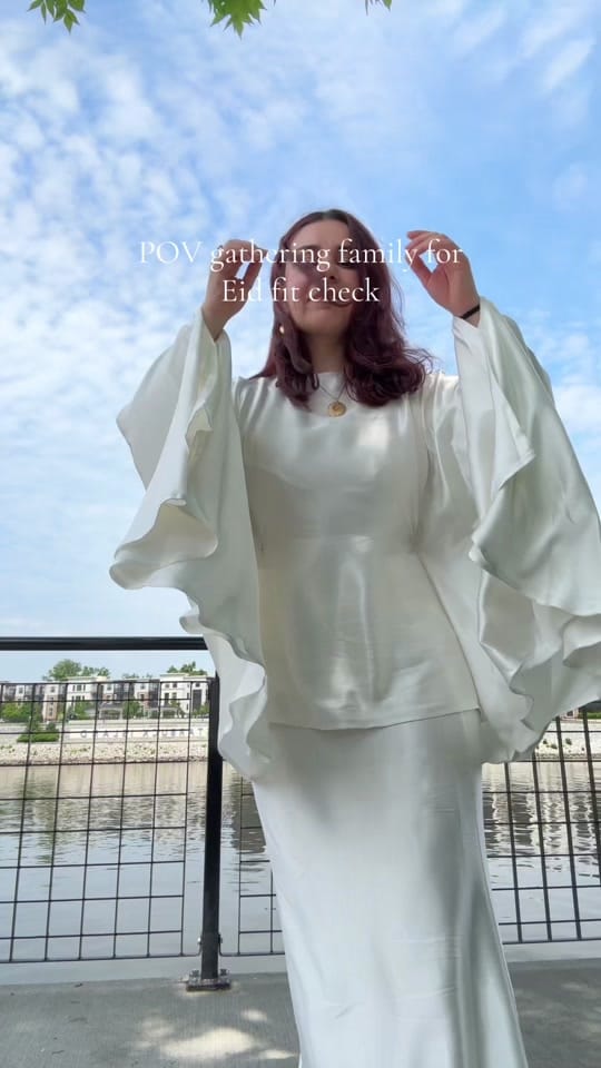 Post 2 by Hajar on TikTok (video)