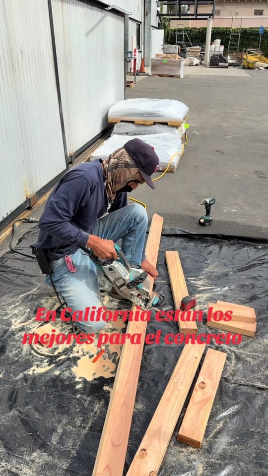 Post 2 by Alex Zamora Designs on TikTok (video)