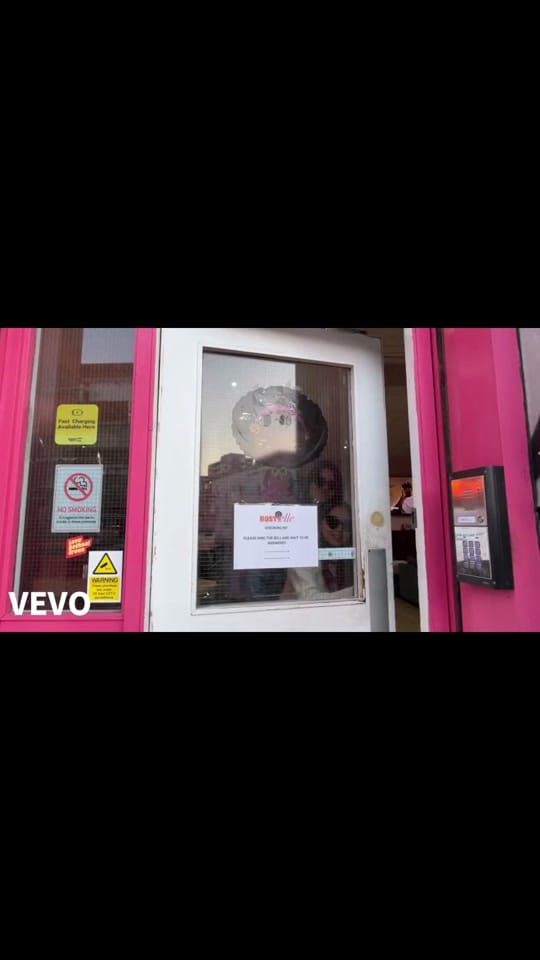 Post 6 by Hostelle London on TikTok (video)
