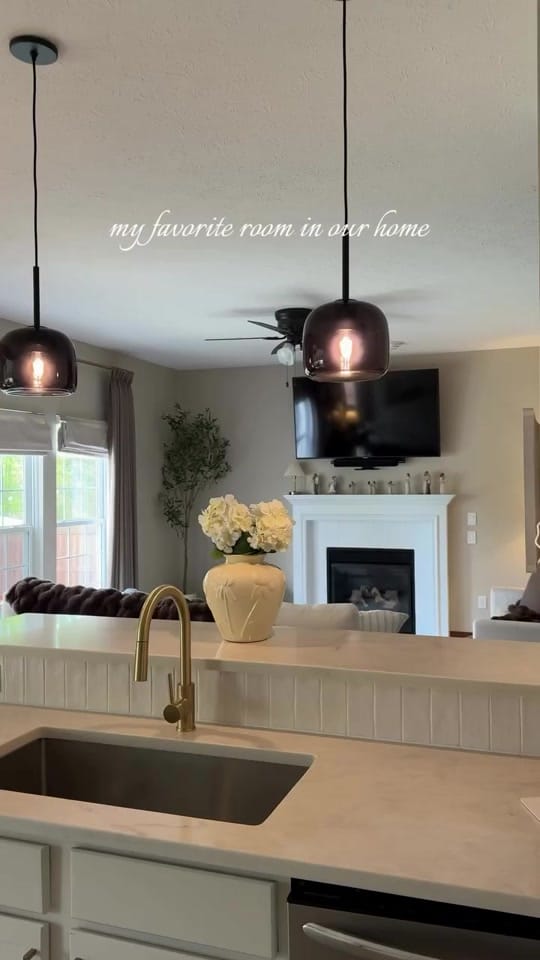 Post 2 by Emily Miller on TikTok (video)