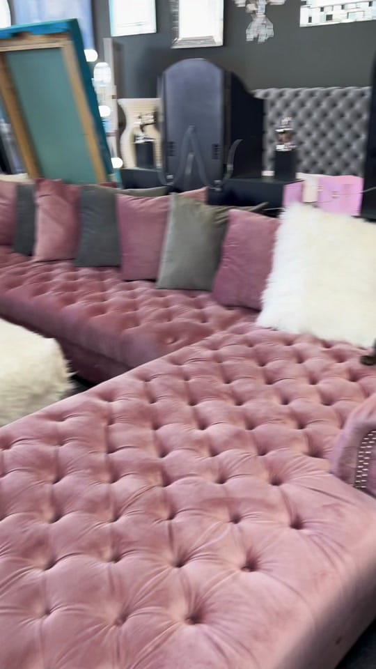 Post 8 by PearlFurnitureOutlet on TikTok (video)