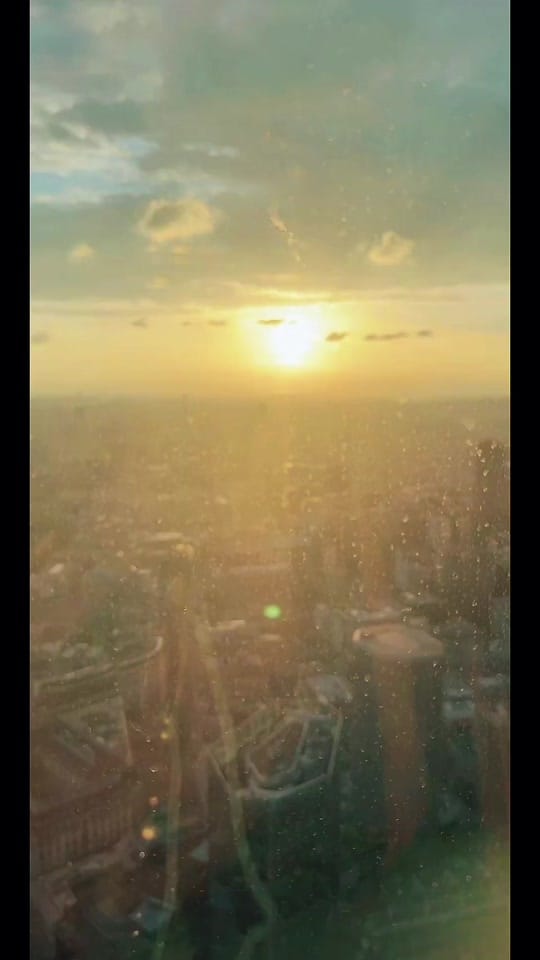 Post 3 by See London Live on TikTok (video)