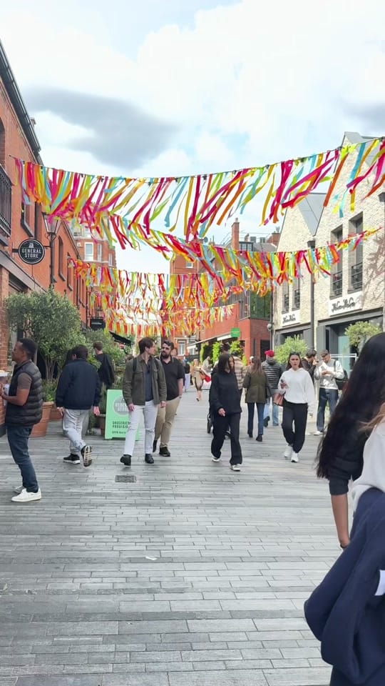 Post 6 by See London Live on TikTok (video)