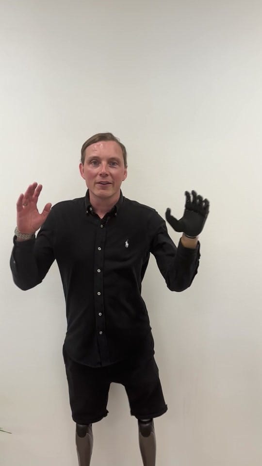 Post 5 by Christoffer Lindhe on TikTok (video)