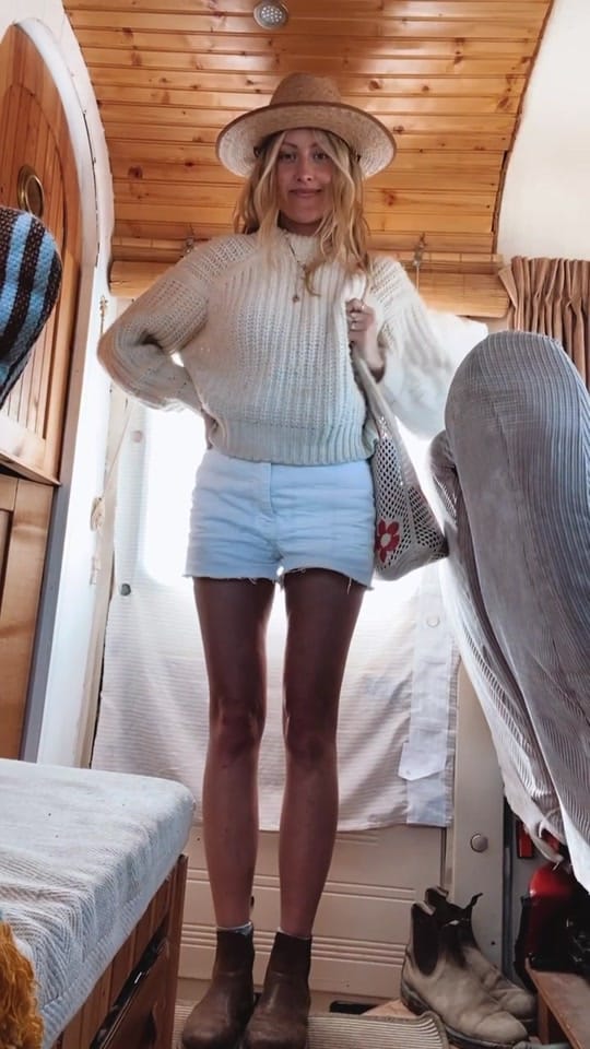 Post 9 by Stephanie | Artist 𓇼 on TikTok (video)