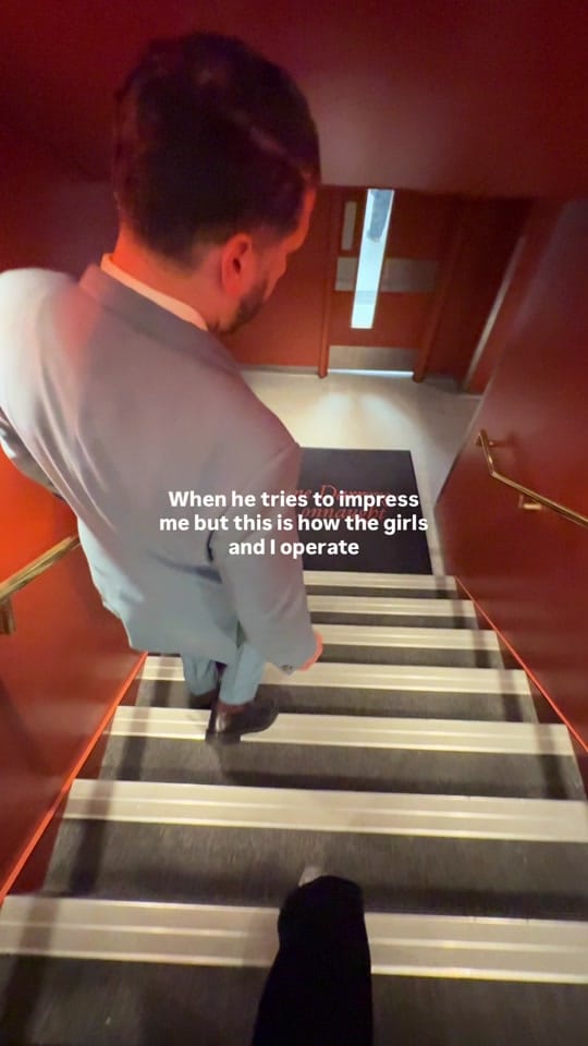 Post 1 by Sophie Arundel on TikTok (video)