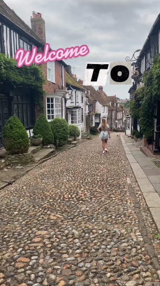 Post 9 by Cat Thomson on TikTok (video)