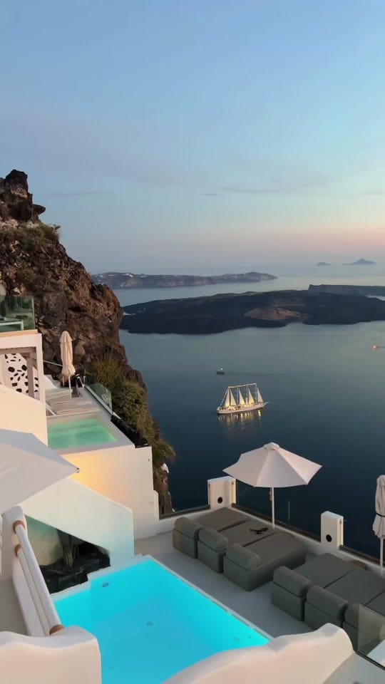 Post 1 by Chic Guides | Food & Travel on TikTok (video)