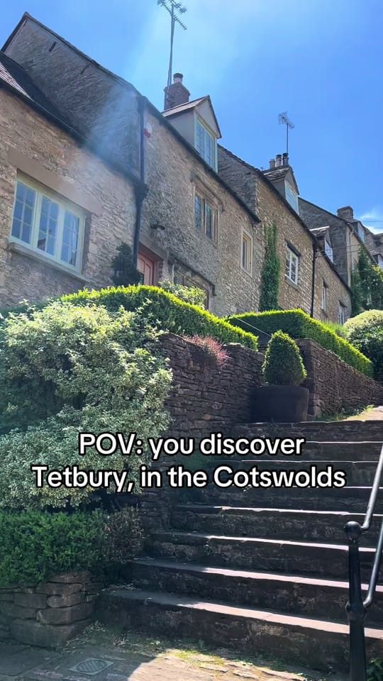 Post 1 by Manor Cottages Cotswolds on TikTok (video)