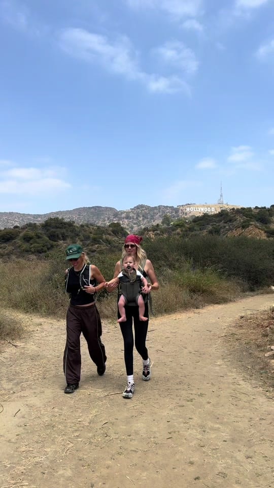 Post 7 by Jo + Lauren on TikTok (video)