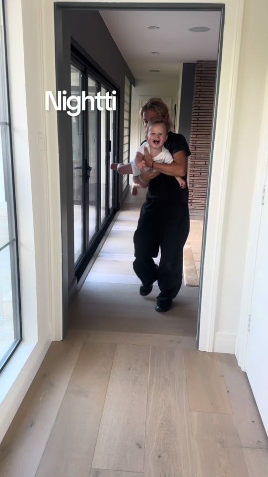 Post 5 by Jo + Lauren on TikTok (video)