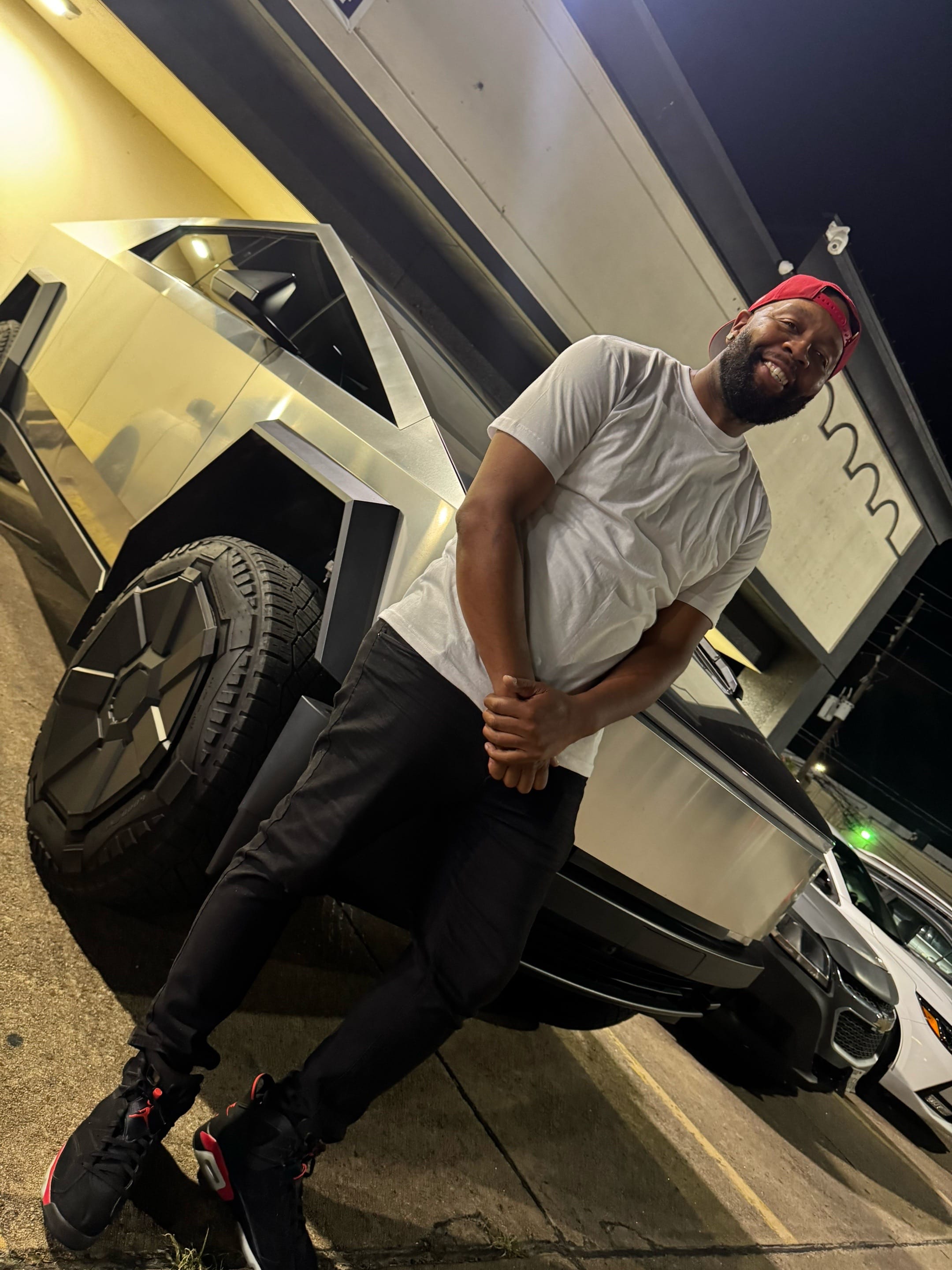 Post 2 by Key | Houston Epoxy Artist 🎨 on TikTok (video)
