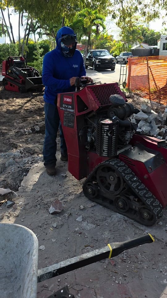 Post 2 by Landscaping Miami | Bulfrano H on TikTok (video)