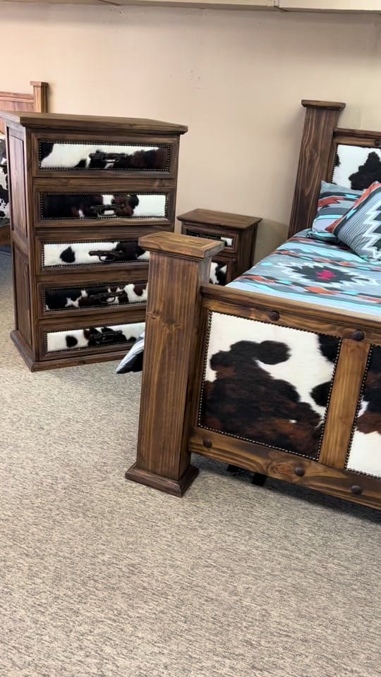 Post 3 by Western House Furniture on TikTok (video)
