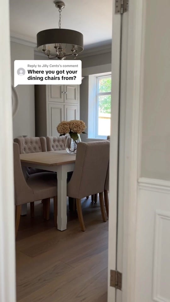 Post 3 by Emi on TikTok (video)