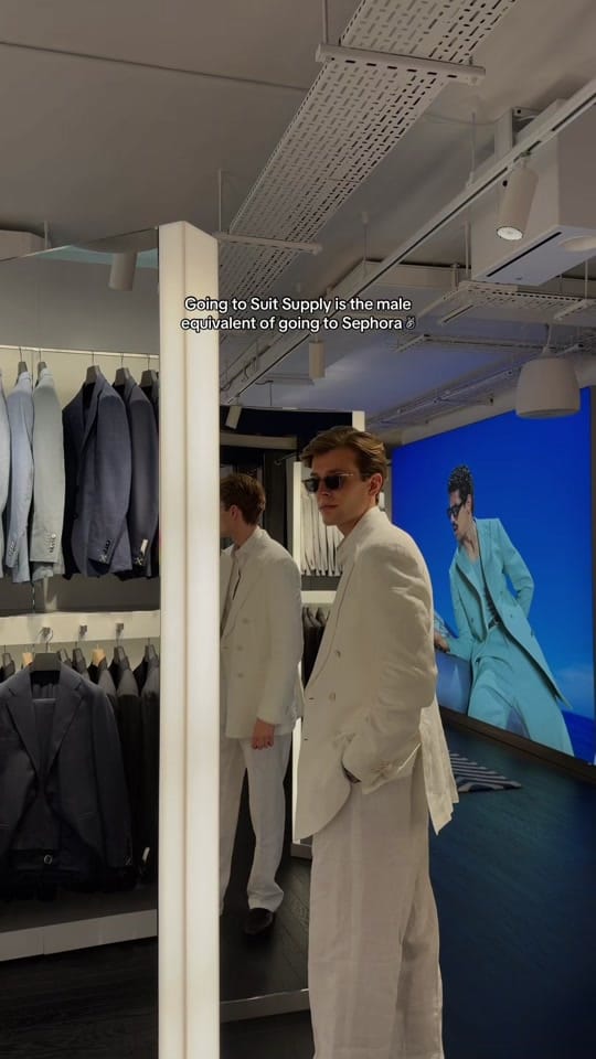 Post 5 by Albert Aggerbeck on TikTok (video)