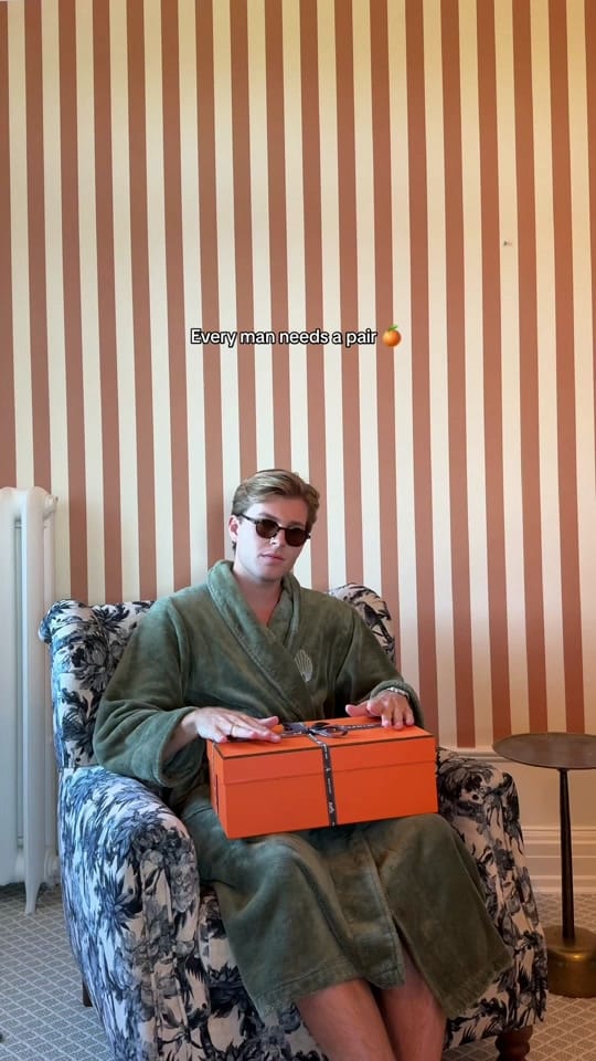 Post 6 by Albert Aggerbeck on TikTok (video)