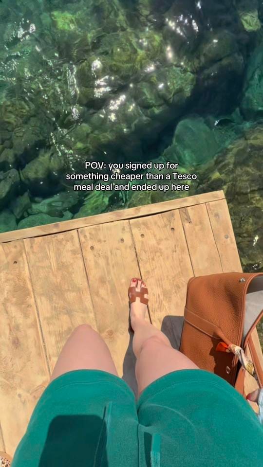 Post 6 by Emma Cooke on TikTok (video)