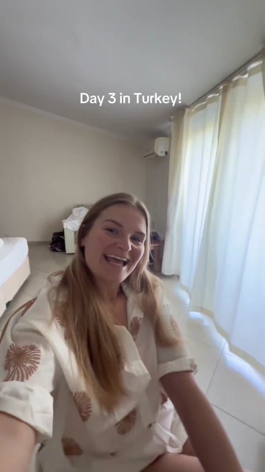 Post 7 by Polly Frier | Content Creator on TikTok (video)
