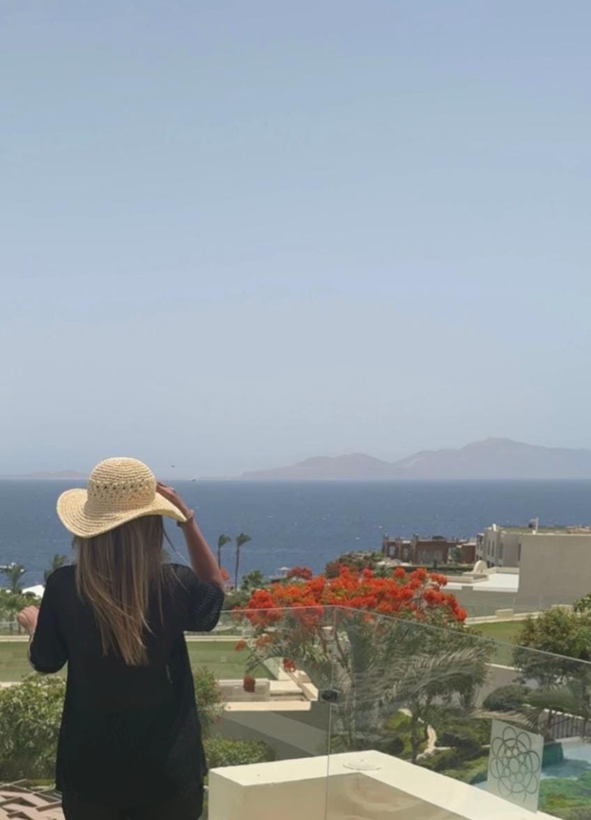 Post 10 by Foodie Gal 🖤 on TikTok (video)