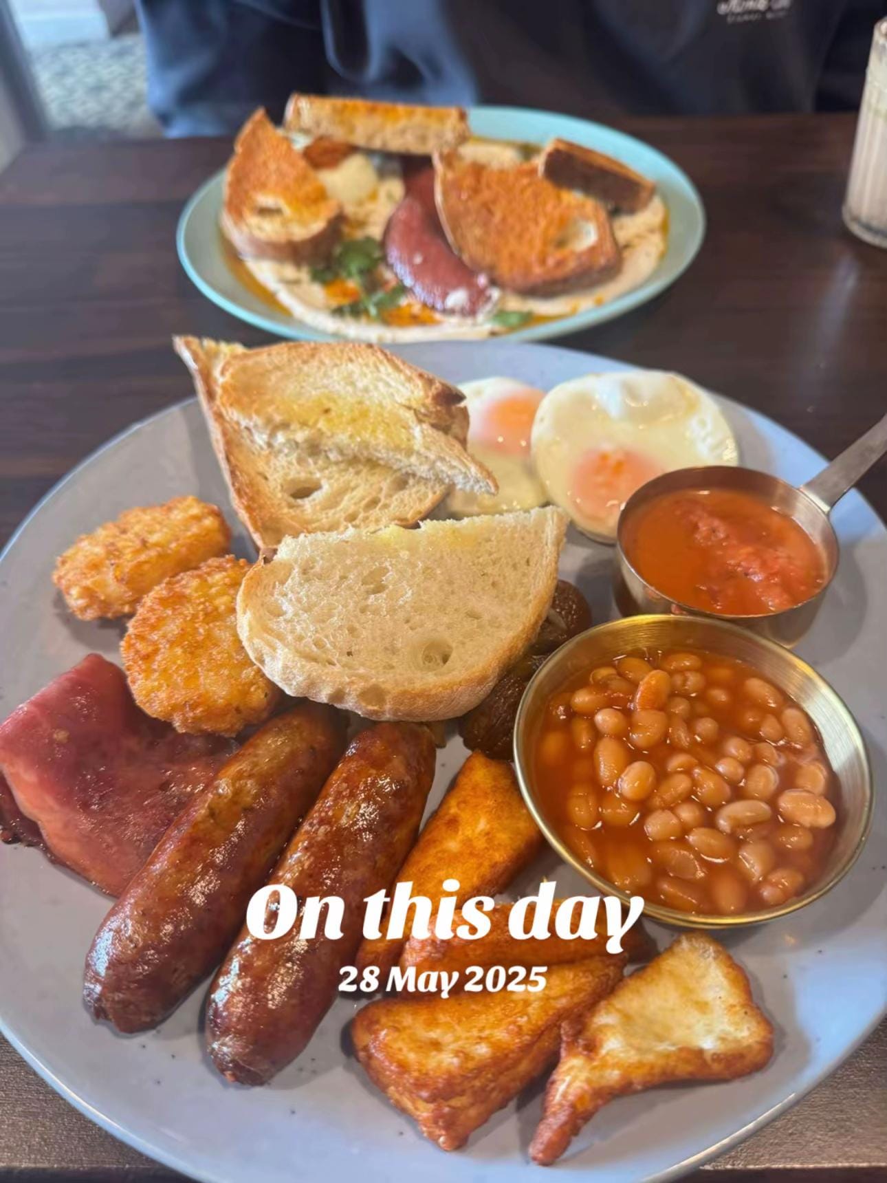 Post 6 by Foodie Gal 🖤 on TikTok (video)