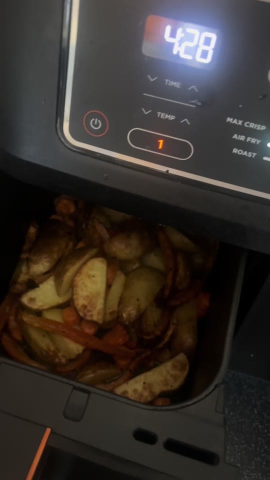 Post 8 by Claire 💖 on TikTok (video)