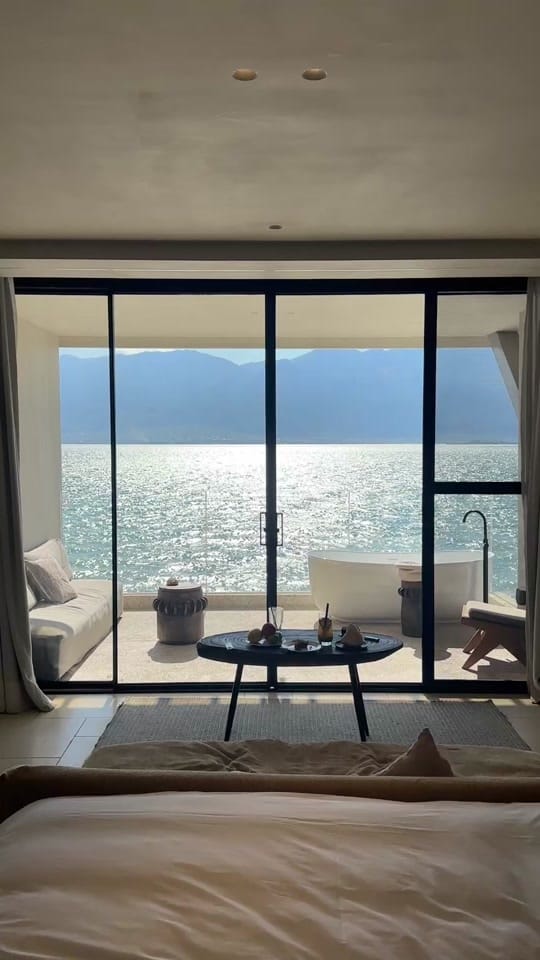 Post 7 by Naadeza on TikTok (video)