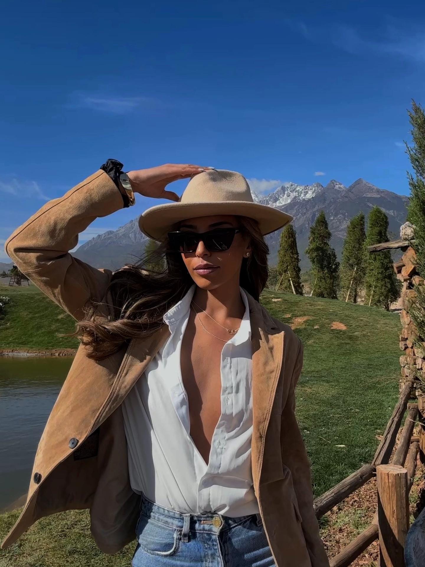 Post 4 by Naadeza on TikTok (video)