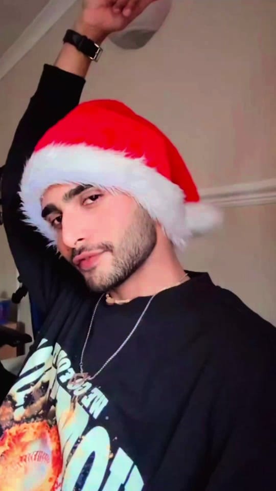 Post 3 by Manni on TikTok (video)
