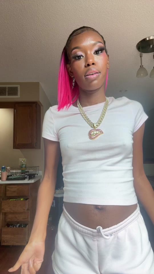 Post 6 by Kiki Marie🌹💋 on TikTok (video)
