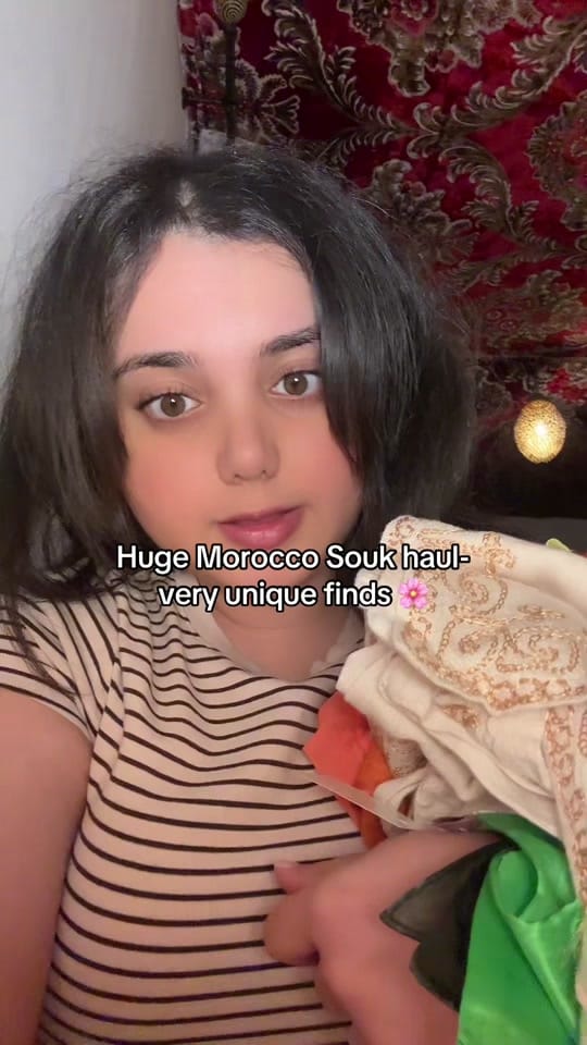 Post 1 by Bella on TikTok (video)