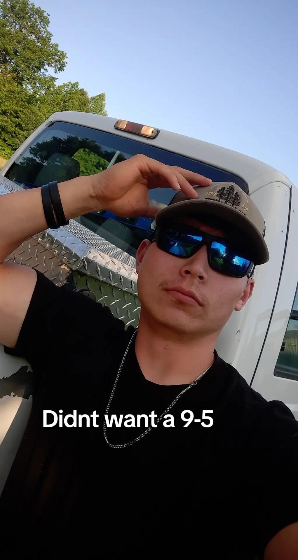 Post 4 by Grayson Lee on TikTok (video)
