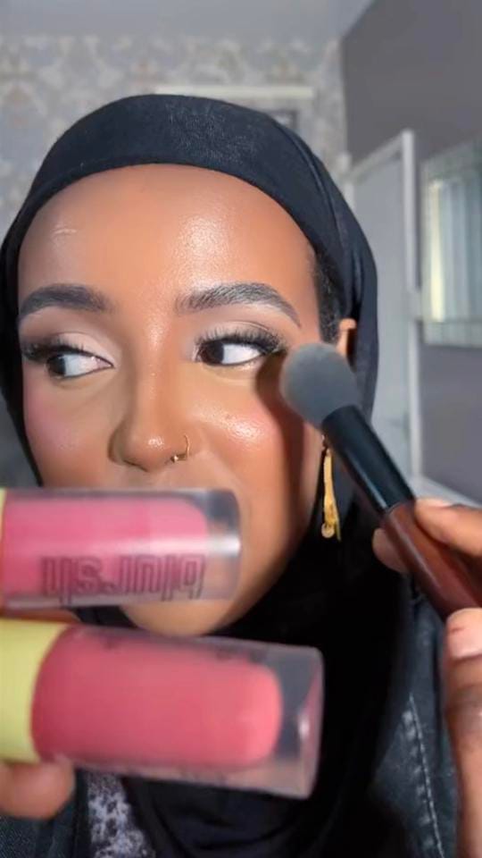 Post 4 by Sheffield makeup artist S5 on TikTok (video)