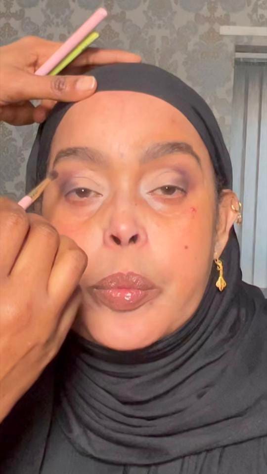 Post 6 by Sheffield makeup artist S5 on TikTok (video)