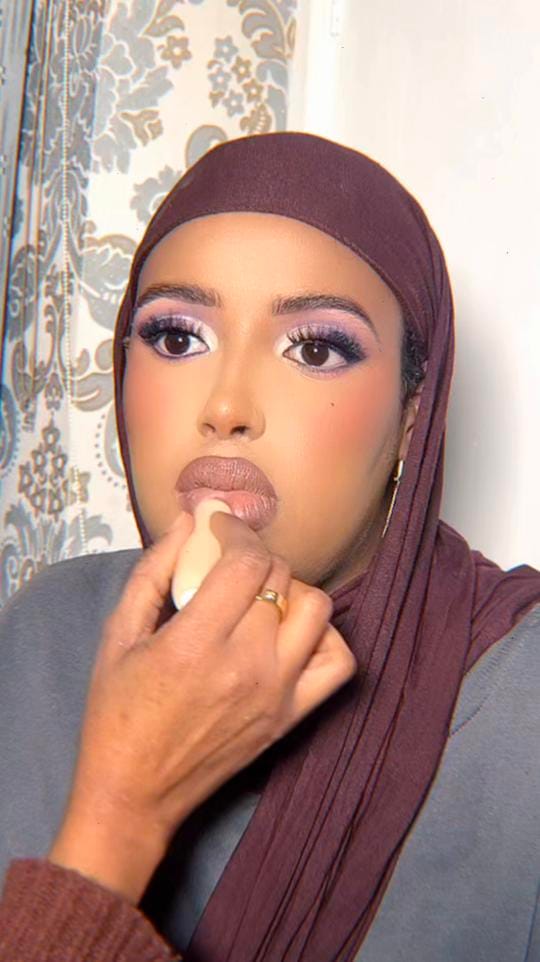 Post 3 by Sheffield makeup artist S5 on TikTok (video)
