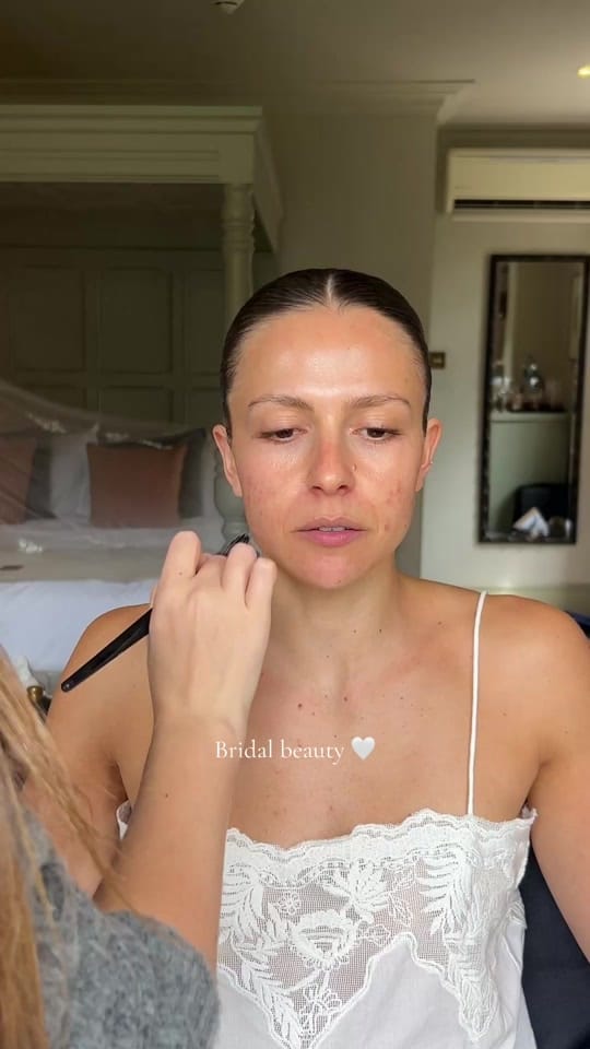 Post 7 by makeupbymichal_ on TikTok (video)