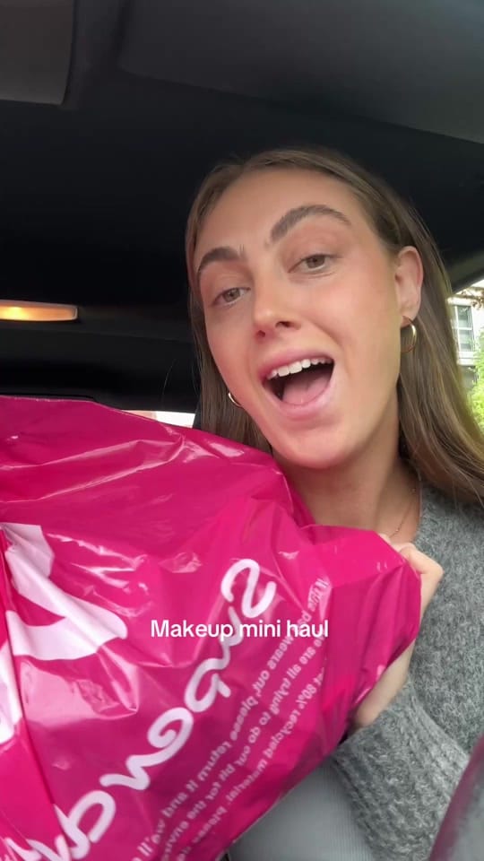 Post 4 by makeupbymichal_ on TikTok (video)
