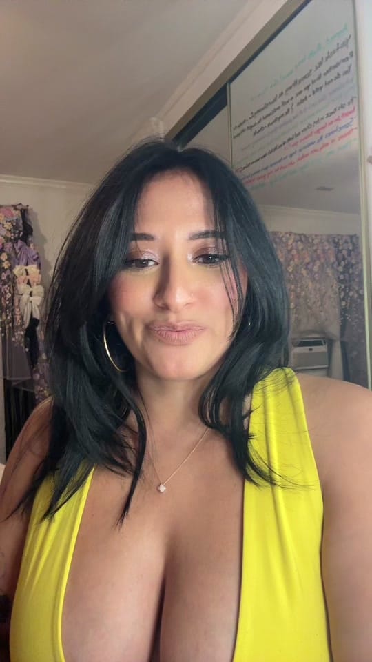Post 10 by twolipsnmoon on TikTok (video)