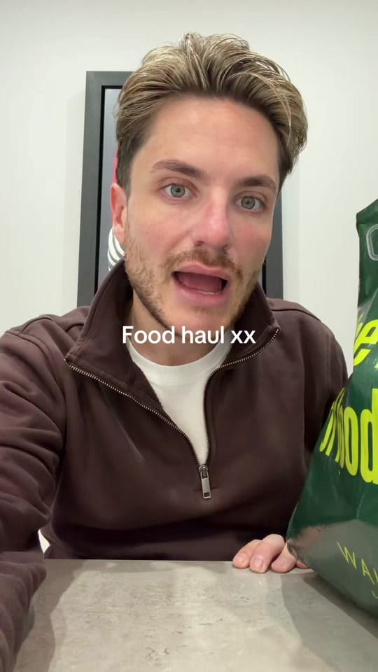 Post 5 by CHRIS on TikTok (video)