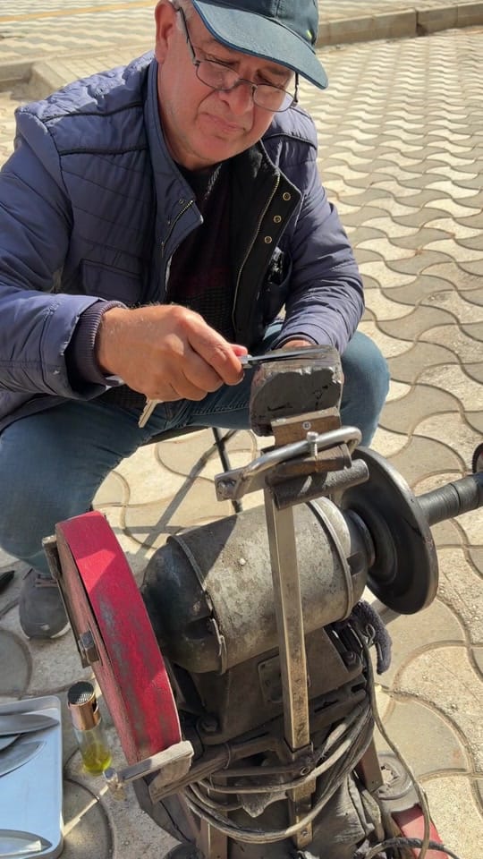 Post 1 by Amazing Invention on TikTok (video)