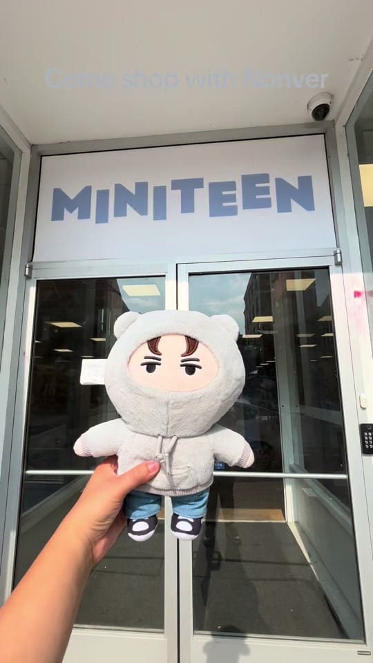 Post 3 by Chicago K-Pop Pop-Up! on TikTok (video)