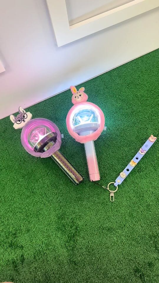 Post 7 by Chicago K-Pop Pop-Up! on TikTok (video)
