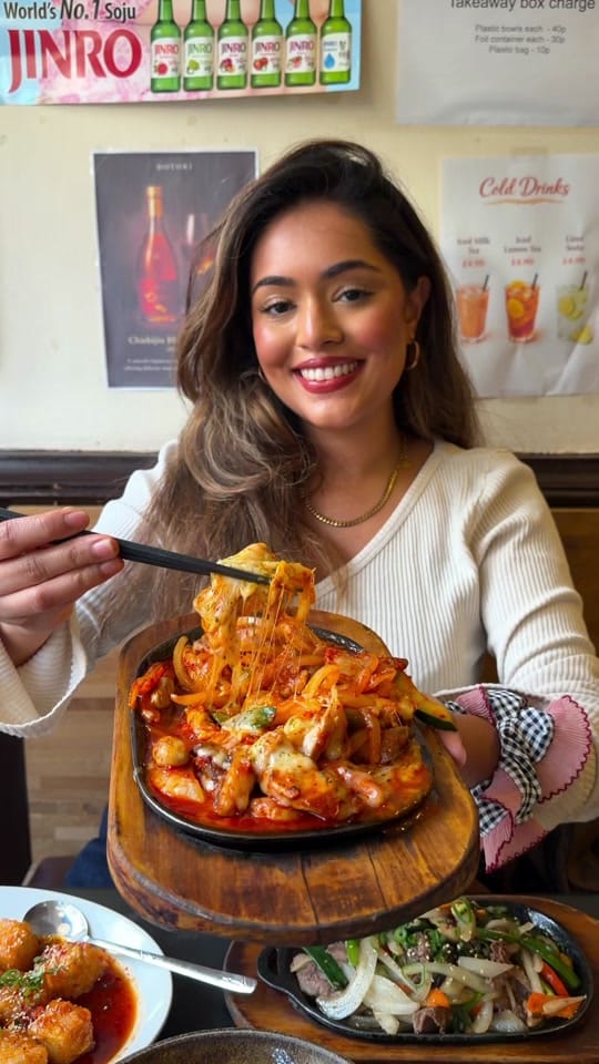 Post 1 by Fari on TikTok (video)